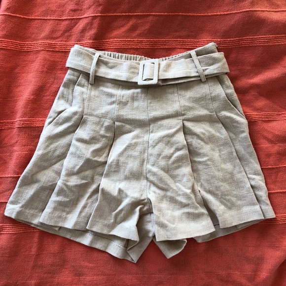 Nordstrom Pants - NWT Khaki/Linen Pleated Skort